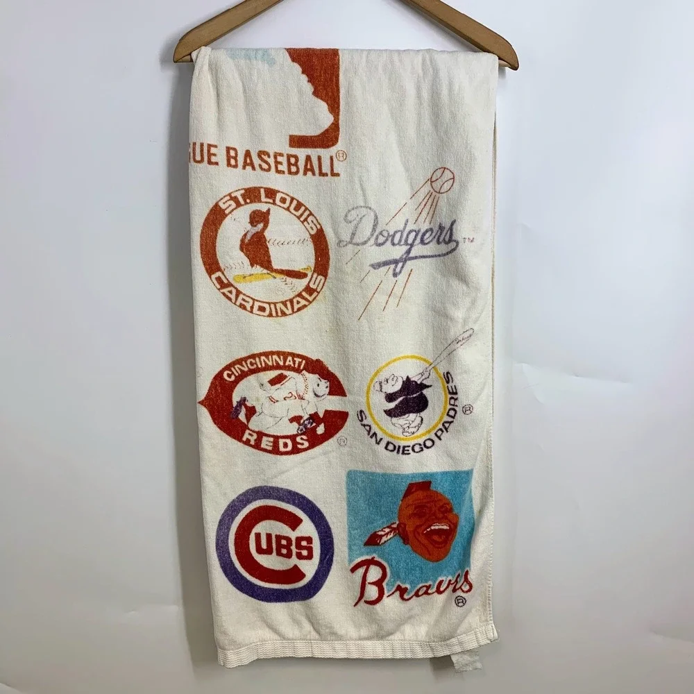 MLB Baseball Vintage 1980's Team Logos 31x60 Terry Cloth Beach‎ Towel